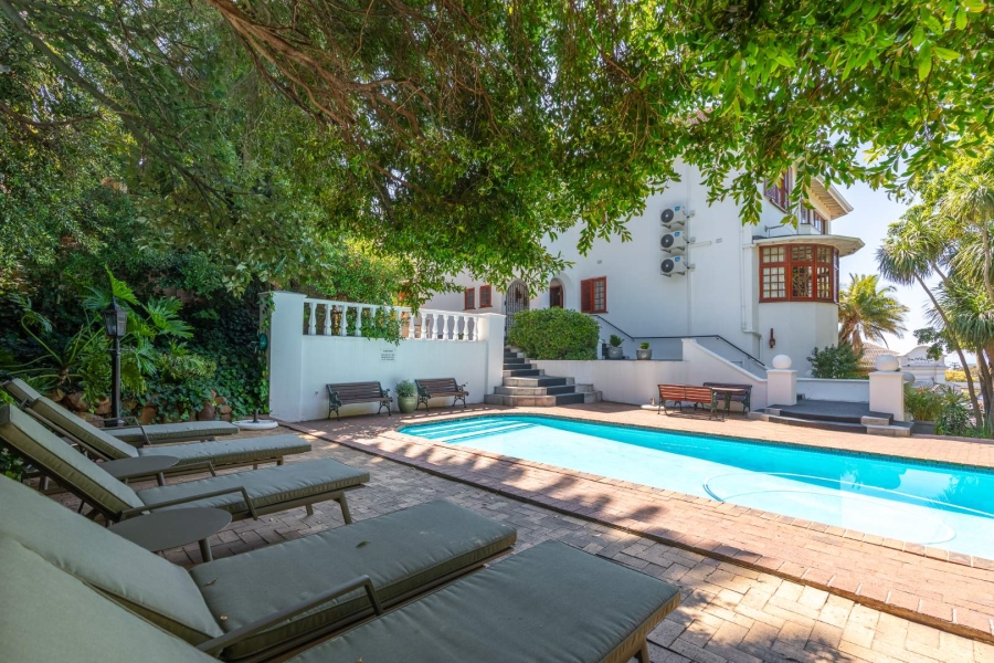 14 Bedroom Property for Sale in Oranjezicht Western Cape
